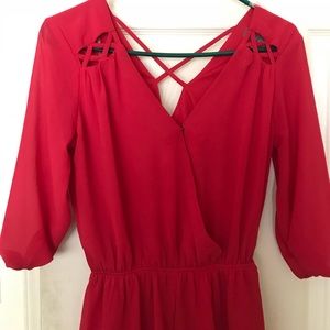 Gorgeous red dress w/ detailed neckline